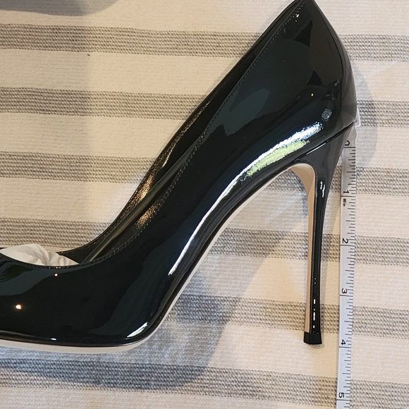 Sergio Rossi Godiva Black Patent Pumps - Picture 7 of 15